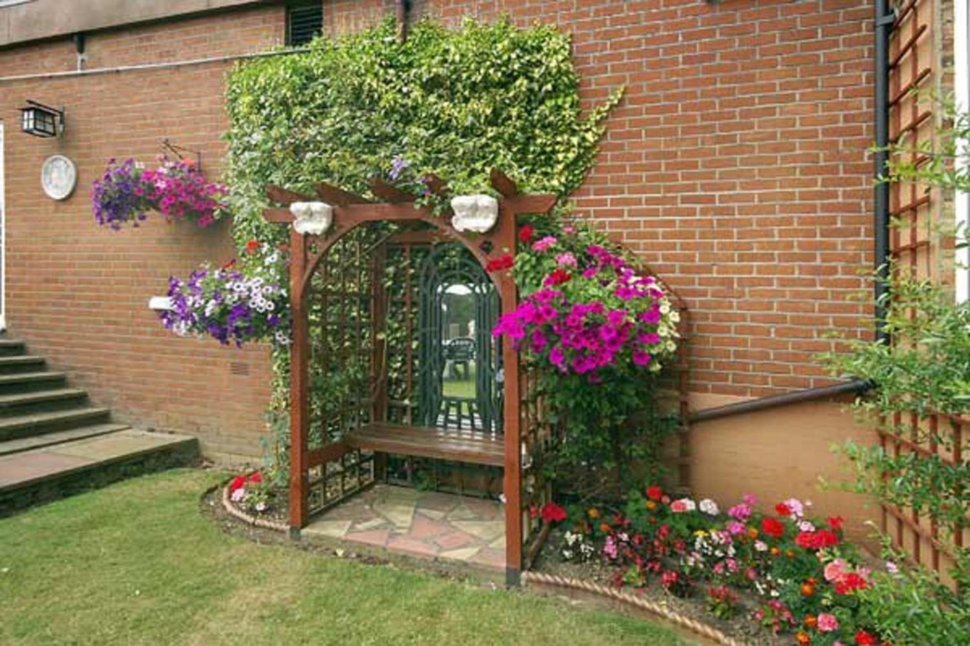 Grange Moor Hotel Maidstone Bagian luar foto